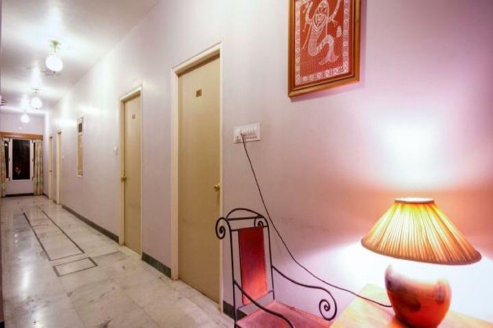 Sarovar - Lake Facing Boutique Hotel On Lake Pichola Udaipur Bagian luar foto