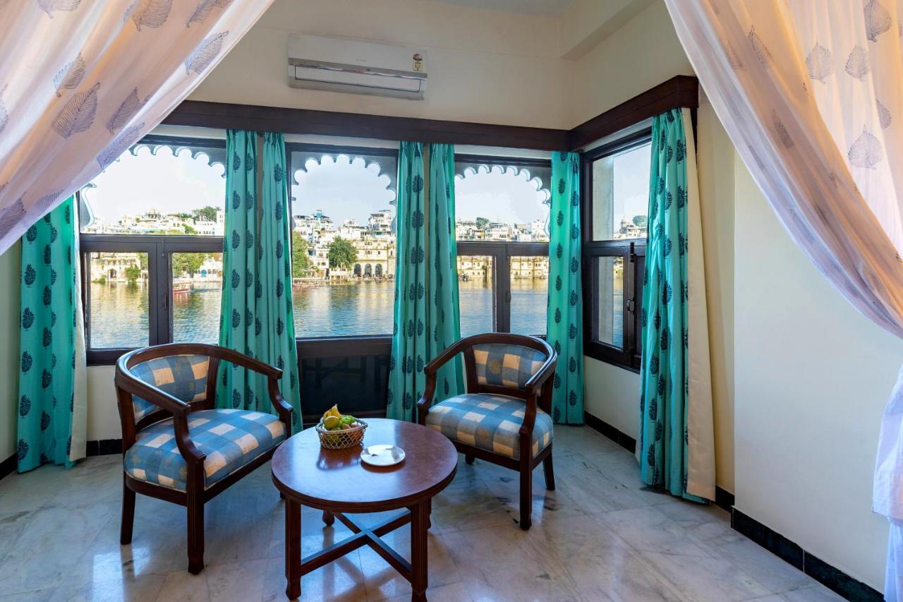 Sarovar - Lake Facing Boutique Hotel On Lake Pichola Udaipur Bagian luar foto