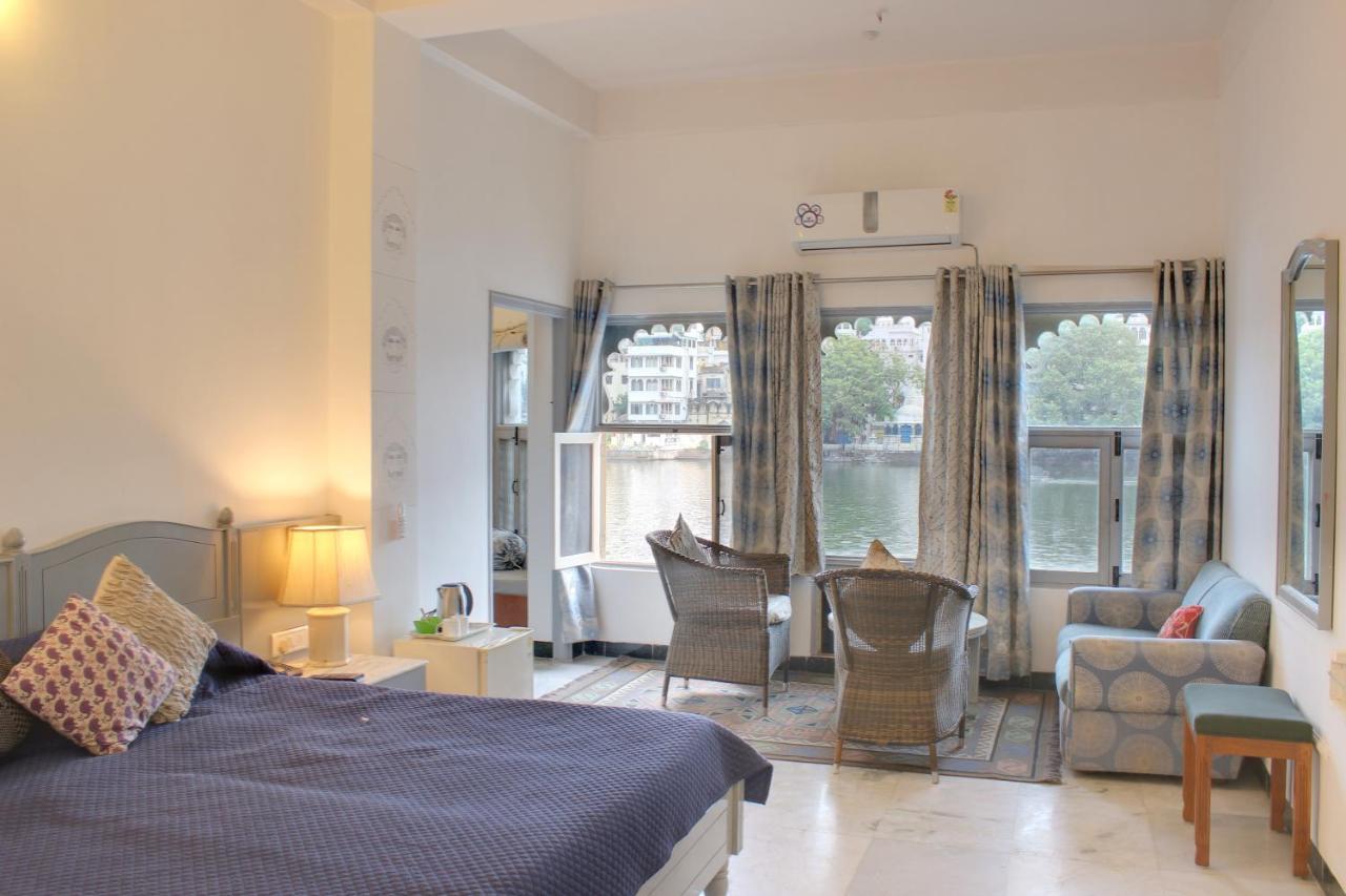 Sarovar - Lake Facing Boutique Hotel On Lake Pichola Udaipur Bagian luar foto
