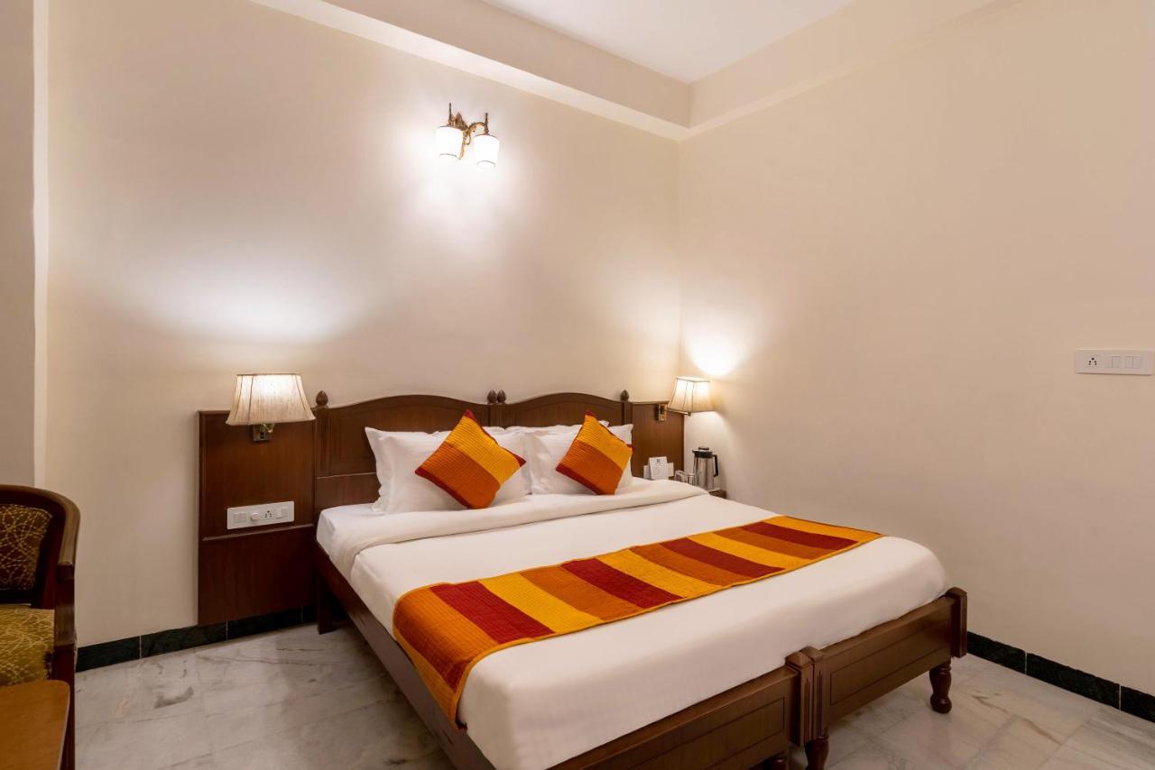 Sarovar - Lake Facing Boutique Hotel On Lake Pichola Udaipur Bagian luar foto