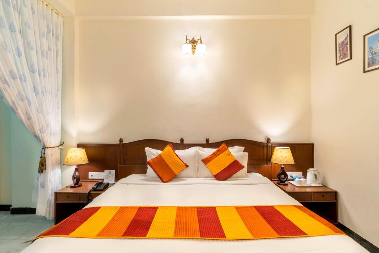 Sarovar - Lake Facing Boutique Hotel On Lake Pichola Udaipur Bagian luar foto