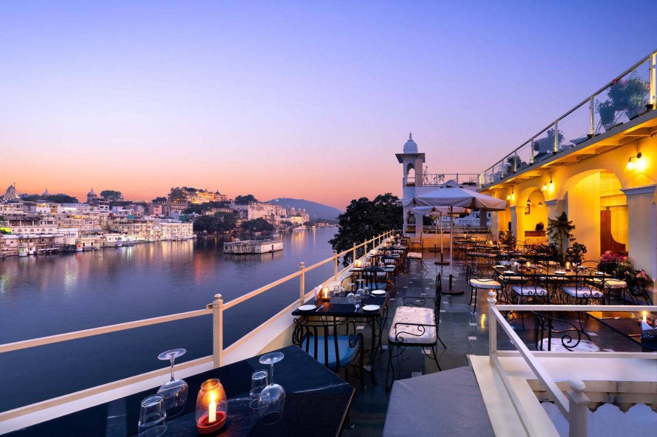 Sarovar - Lake Facing Boutique Hotel On Lake Pichola Udaipur Bagian luar foto